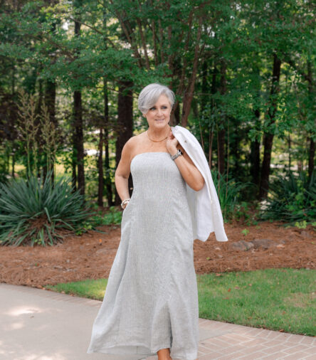 The Right to Bare Arms Over 50: Sleeveless Style with Confidence
