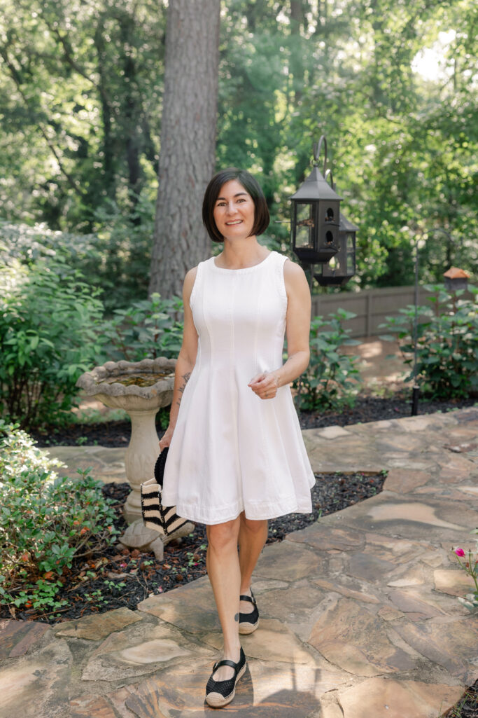 summer style, summer dress, petite fashion, white denim, striped bag, perfect shoes