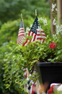 7 Memorial Day Decor Ideas to Celebrate with Meaning & Style