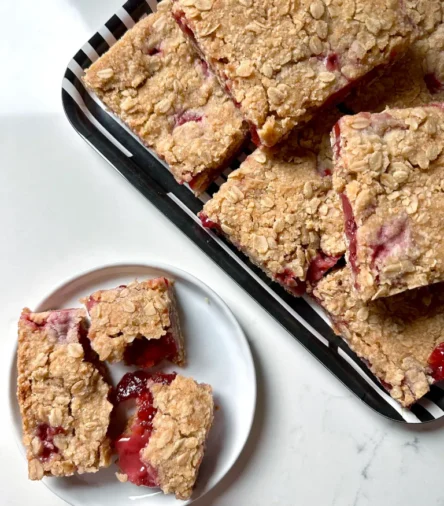 Strawberry Oat Bars – An Easy Mother’s Day Treat!