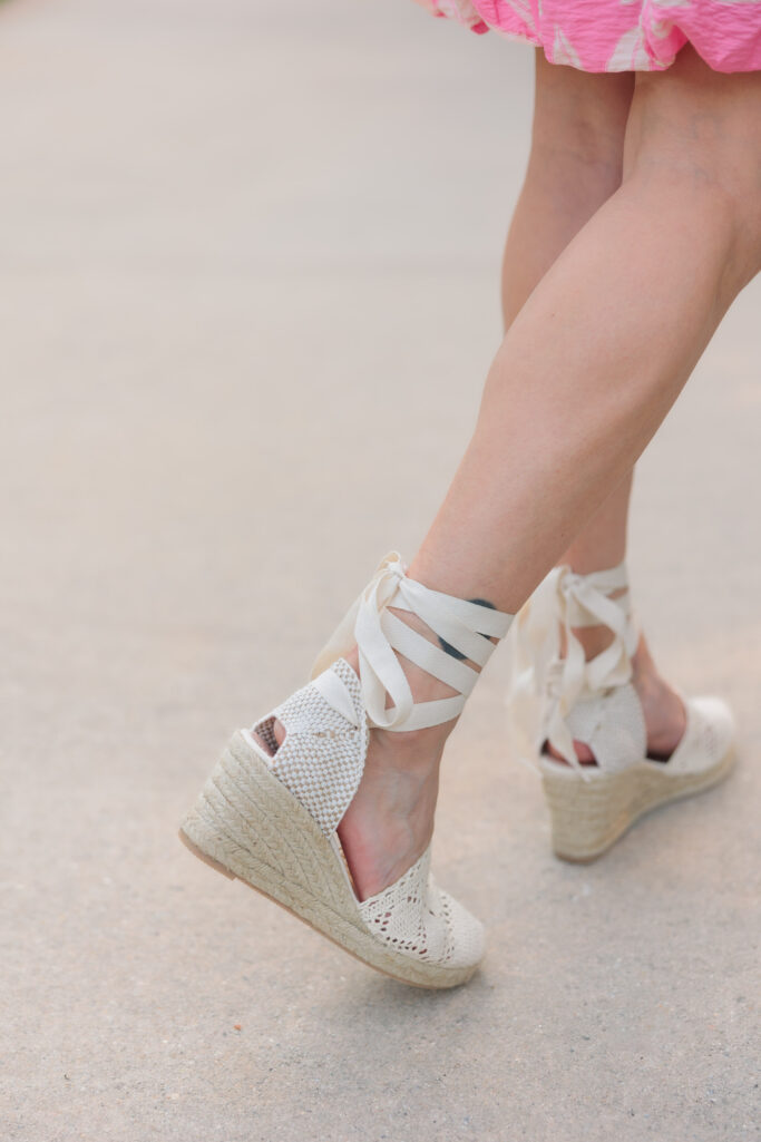 wedges, wicker bag, occasion, summer outfit