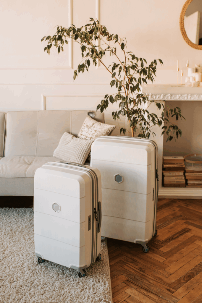Love Linen but Hate the Wrinkles? Try These Smart Storage & Travel Hacks