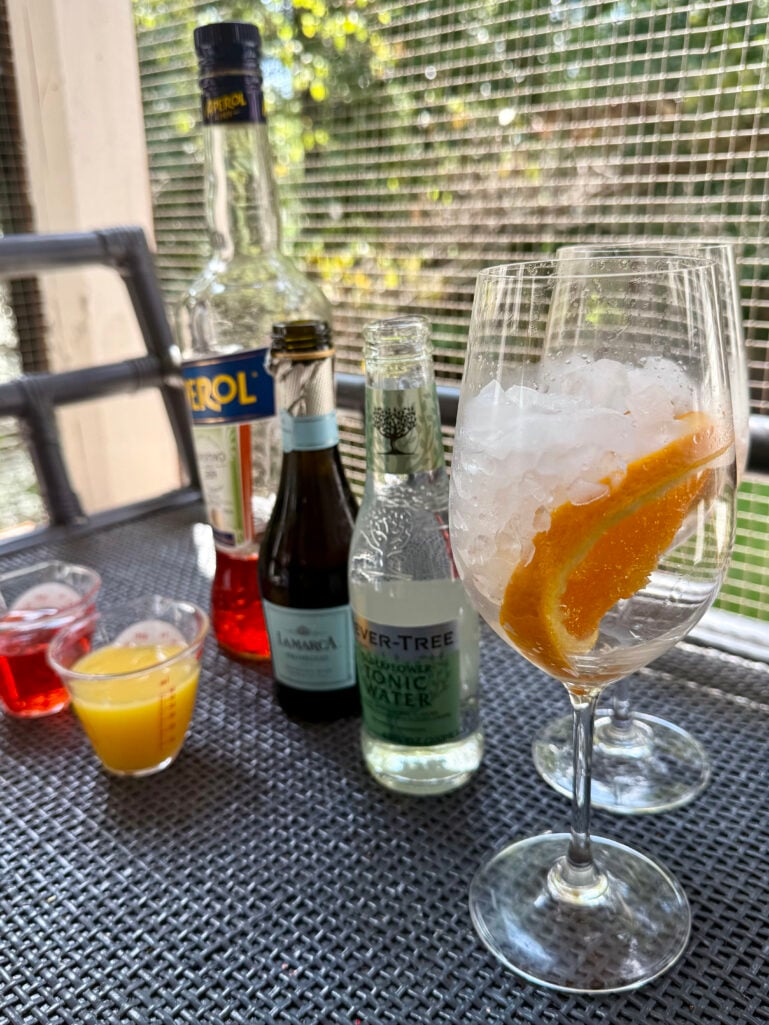 Summer Style, Casual Outfits, Recipes, cocktails, Spritz