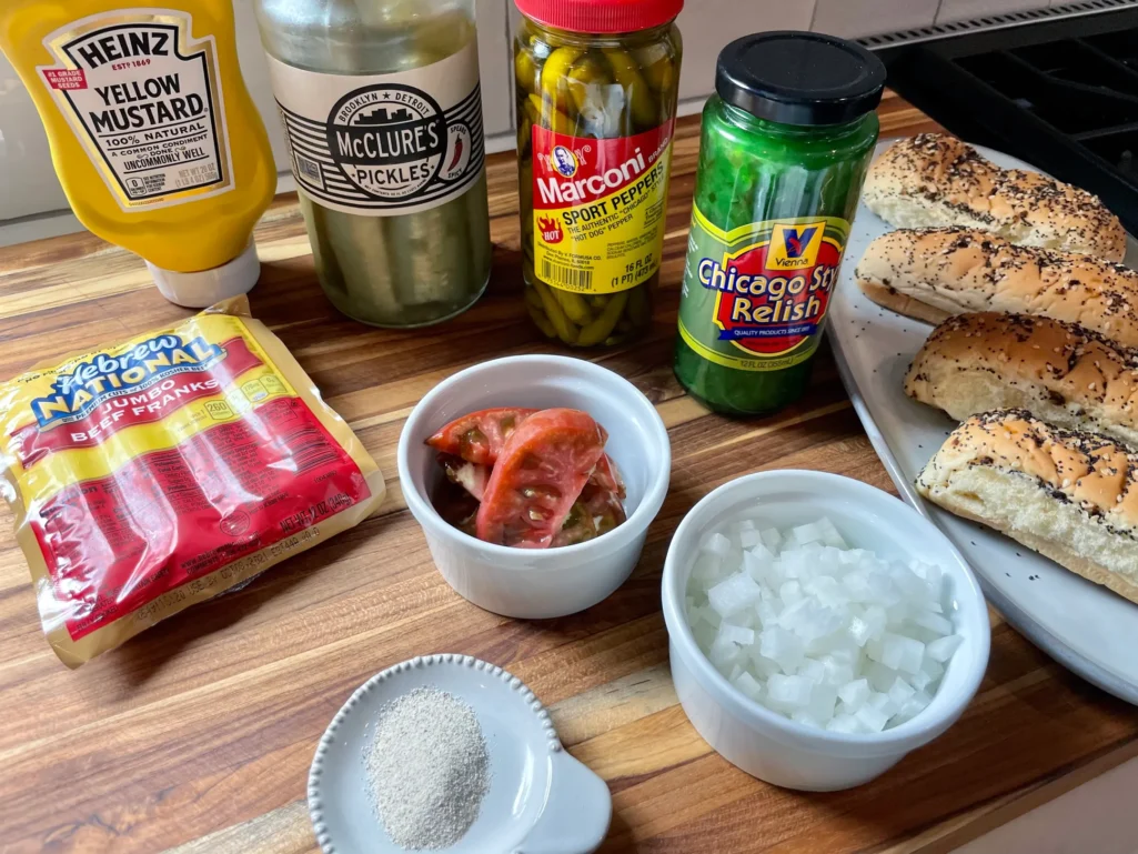 Classic Chicago-Style Hot Dog – Authentic Toppings & Flavor