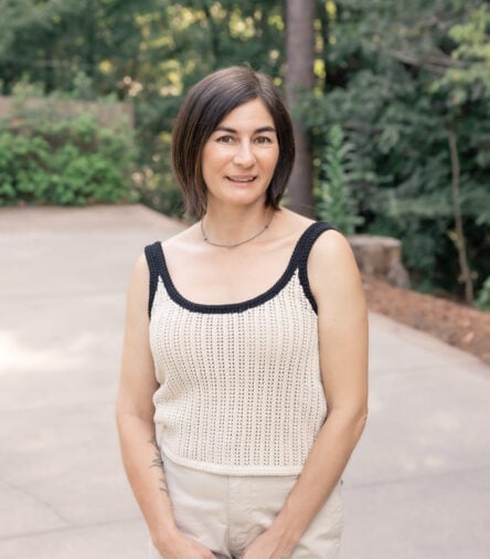 The Effortless Petite Outfit That Works for Late Summer and Fall