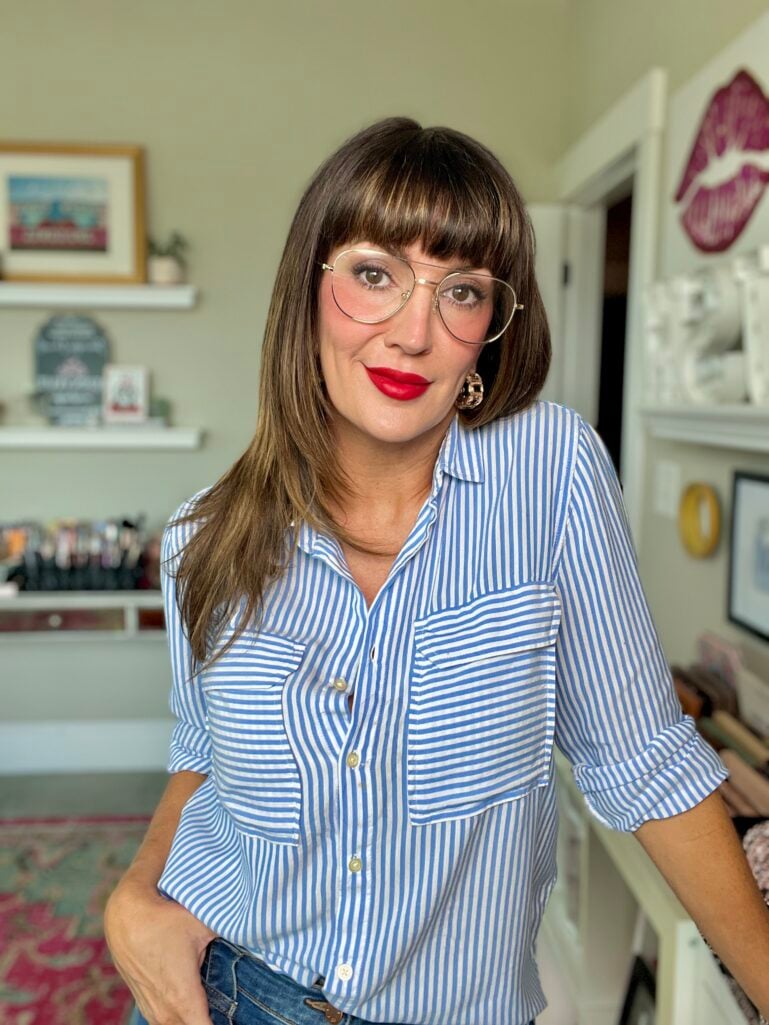 red lipstick look