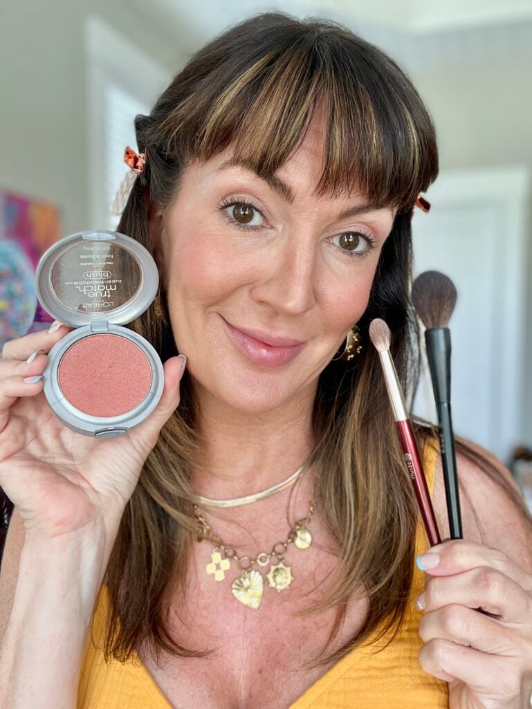 blush, lip gloss, brows, eyes, concealer,  no makeup, 