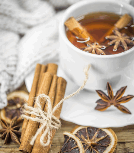 7 Cozy Fall Teas That Make Evenings Feel Extra Comforting