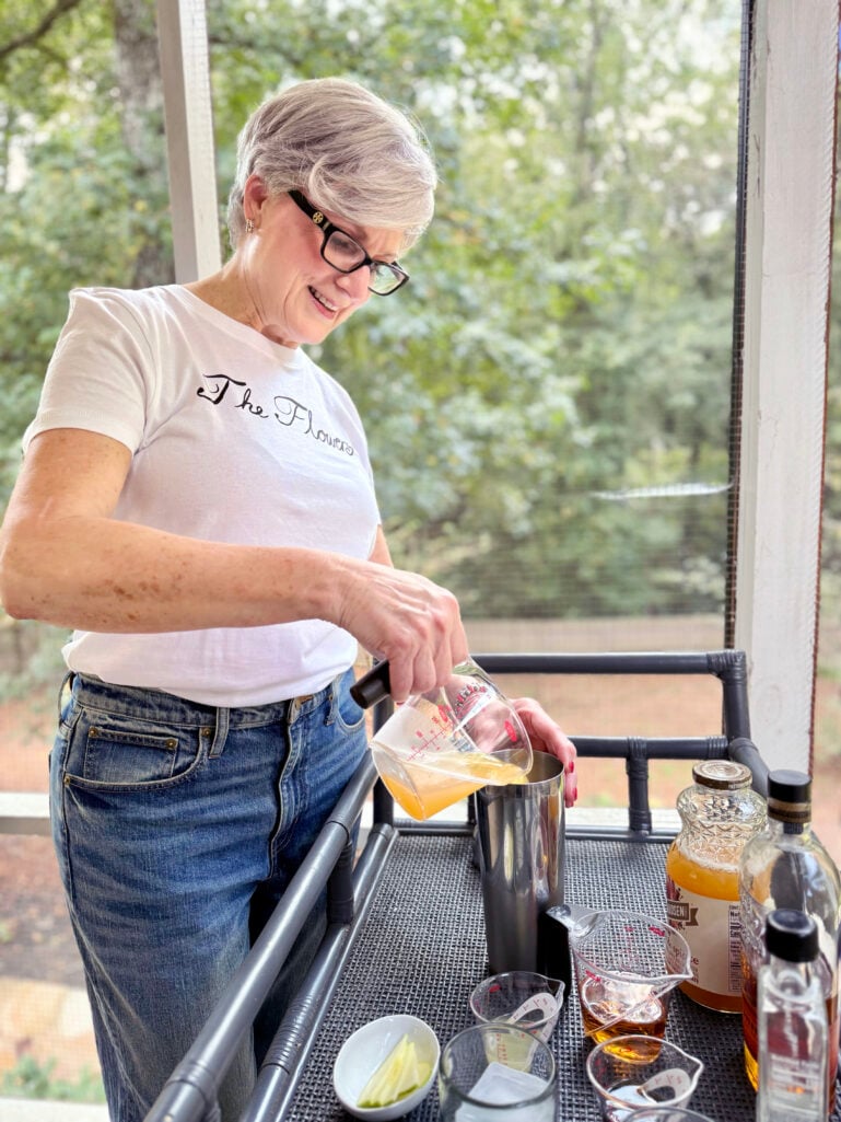 Bourbon Apple Cider Smash Preparation