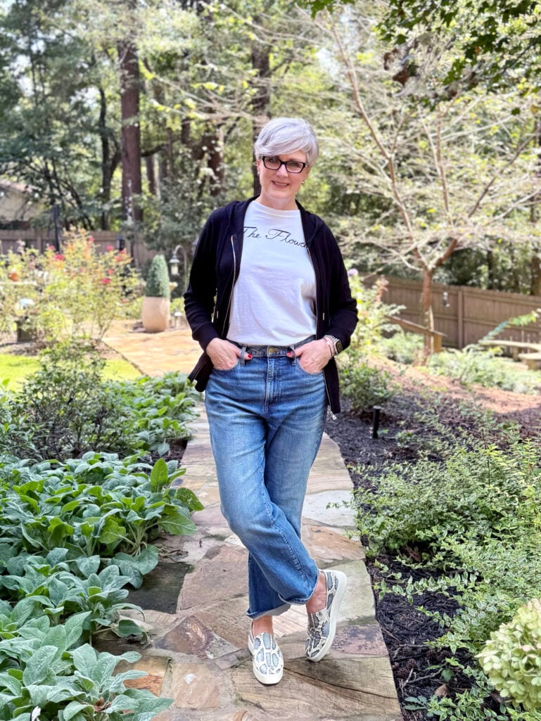 Denim and tee tailgate style