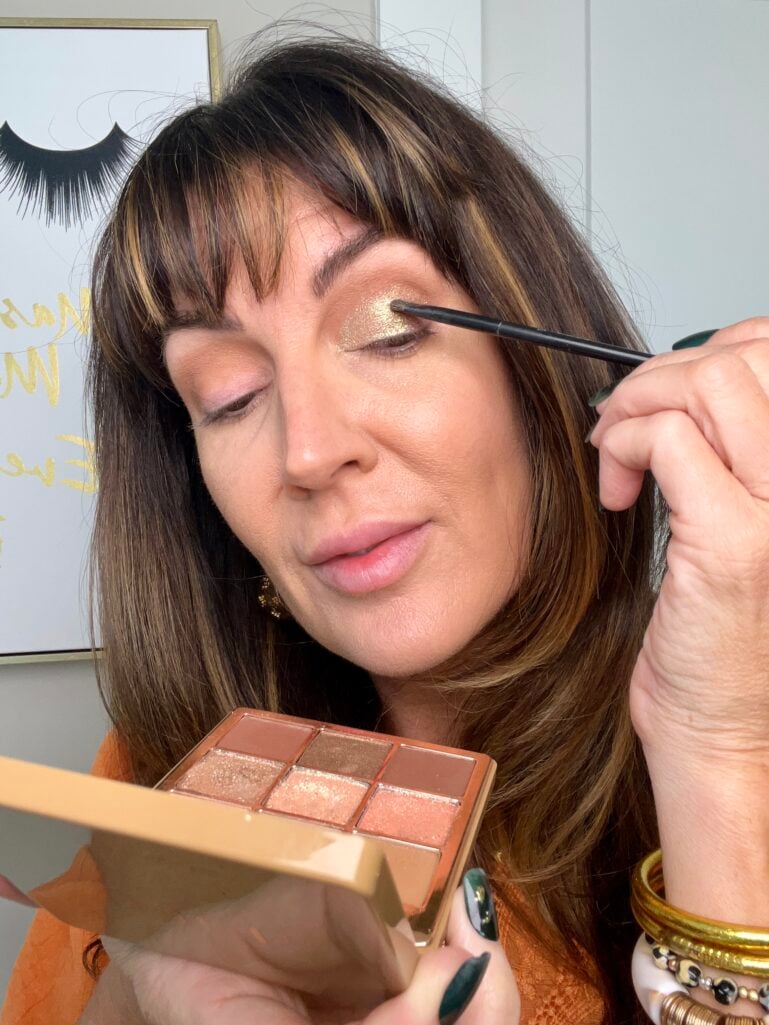 shimmery highlighter