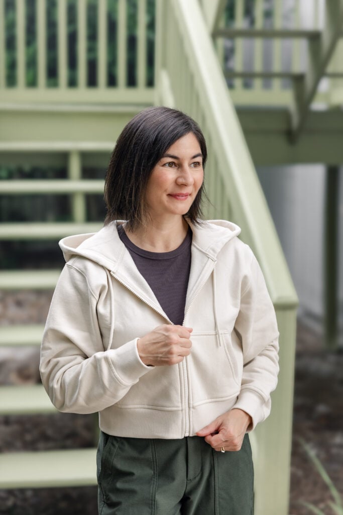 Full zip hoodie detail