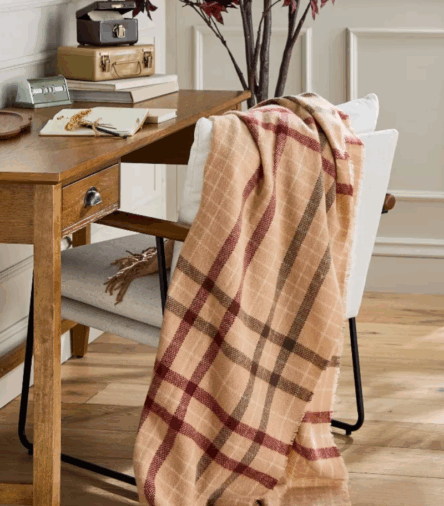 5 Cozy Throws That Double as Décor