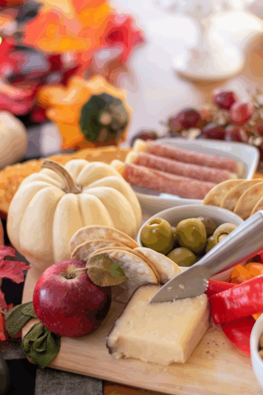 Simple & Stylish Fall Snack Board Ideas