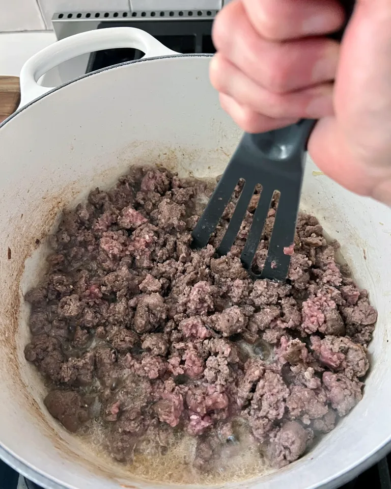 browning ground lamb meat