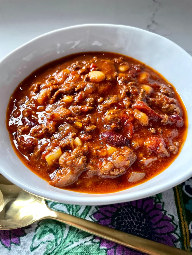 Instant Pot Chili close-up – Rich chili with beans and tomatoes, ready to serve.