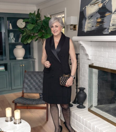 Holiday Outfits for Women Over 50: Festive Looks for Christmas, Parties & New Year’s Eve