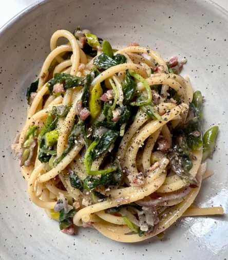 This Light and Creamy Blue Cheese Pasta Uses Zero Heavy Cream