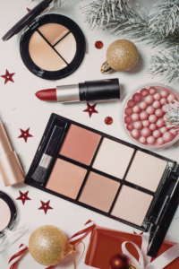 These Early Holiday Beauty Deals Are Too Good to Miss 🛍️✨