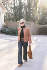 5 Casual Chic Outfits for Women Over 50