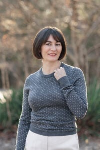 In-Between Season Outfit for Petites: Late Winter to Spring Styling