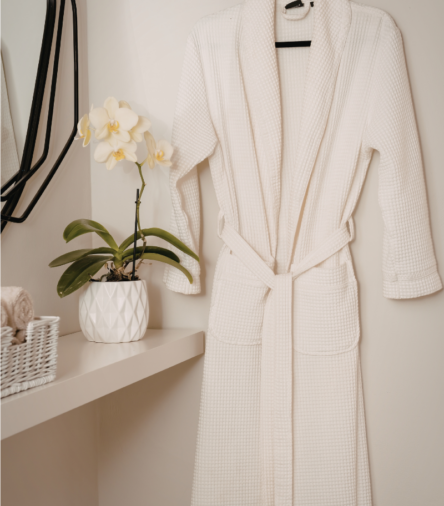 The 6 Spring Sleepwear Pieces That’ll Make You Actually Look Forward to Bedtime 🌸✨