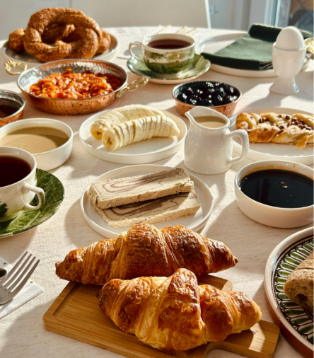 The Brunch Edit: 7 Pieces That Make Weekend Mornings Feel Like an Event 🥞✨