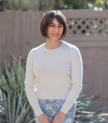 Petite Easter Outfit: Yes, You Can Wear Pants And Look Polished