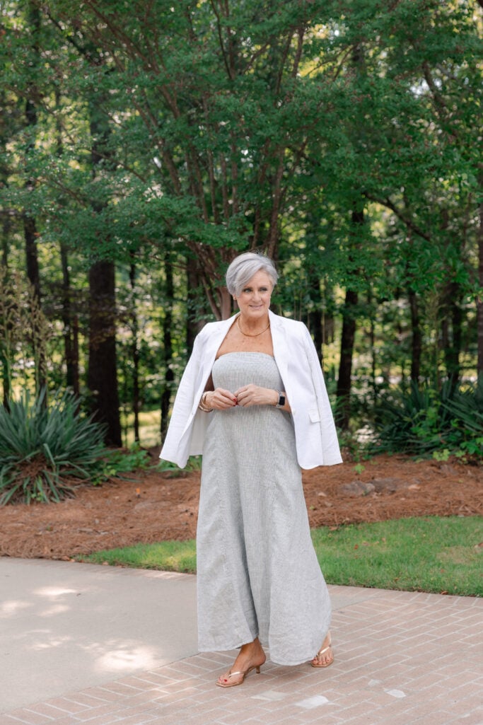 white linen structured blazer for women over 50 — Quince