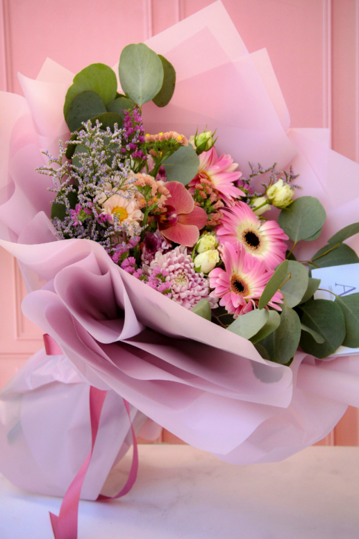 Bouquet of spring flowers