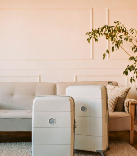The Memorial Day Weekend Packing List: 6 Tech and Travel Accessories You’ll Wish You Had Last Summer! 🧳☀️✨