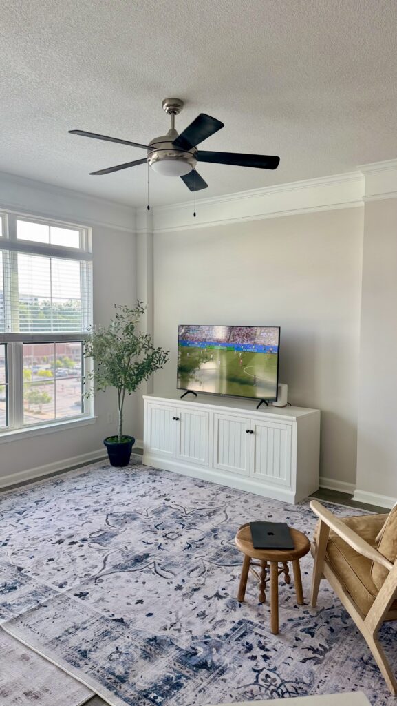 Sarrah Blue Quartz washable rug in living room seating area