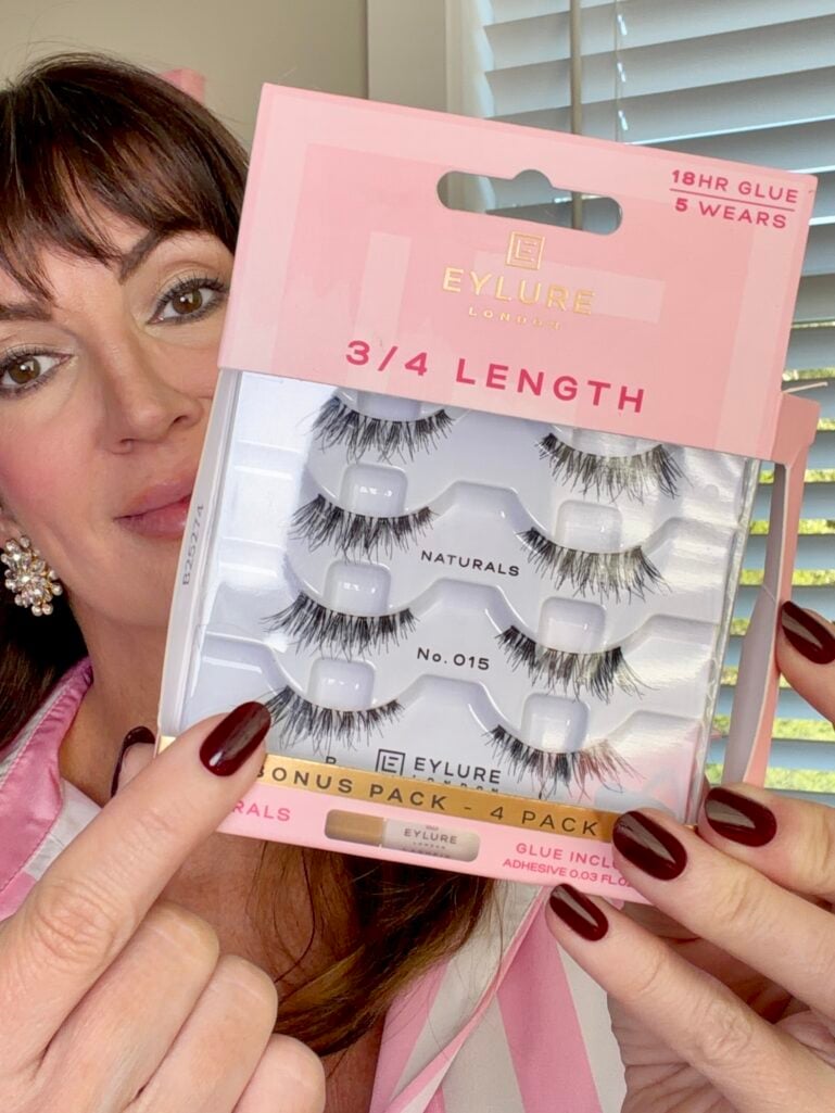 Jennifer curling lashes for VS look