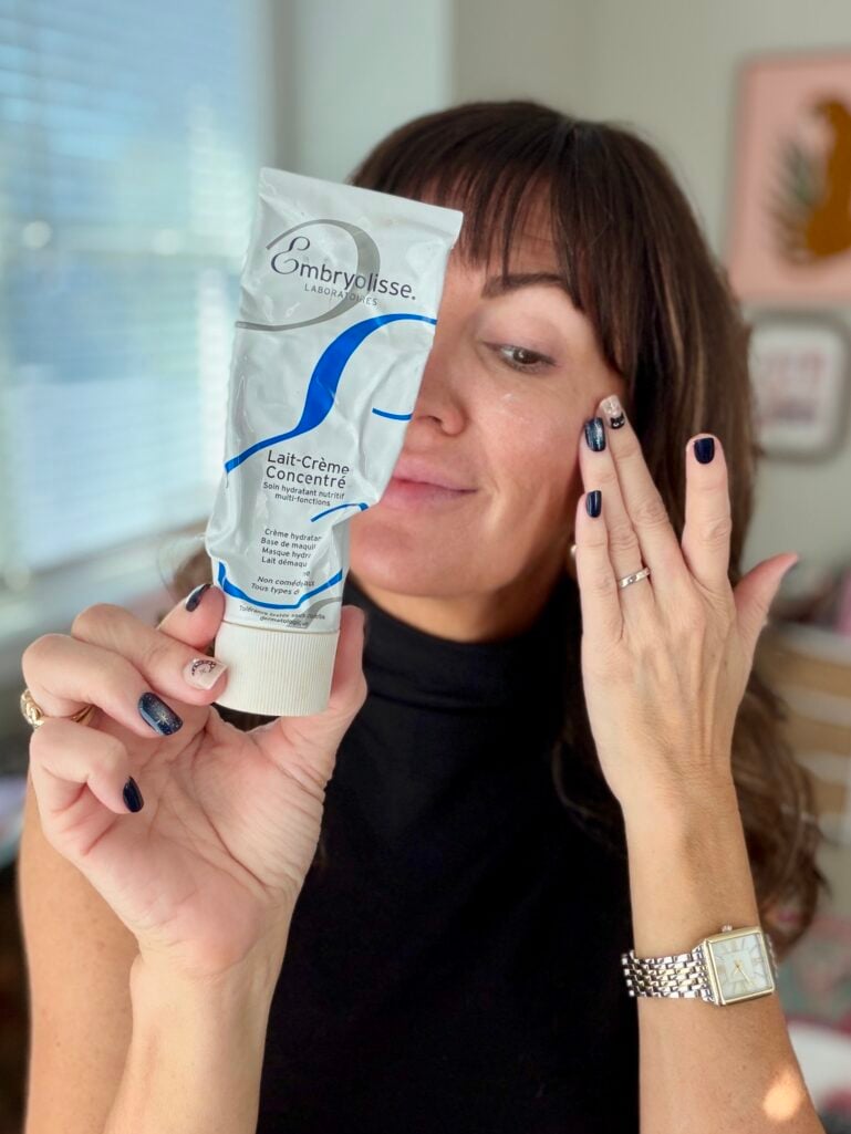 jennifer with moisturizer